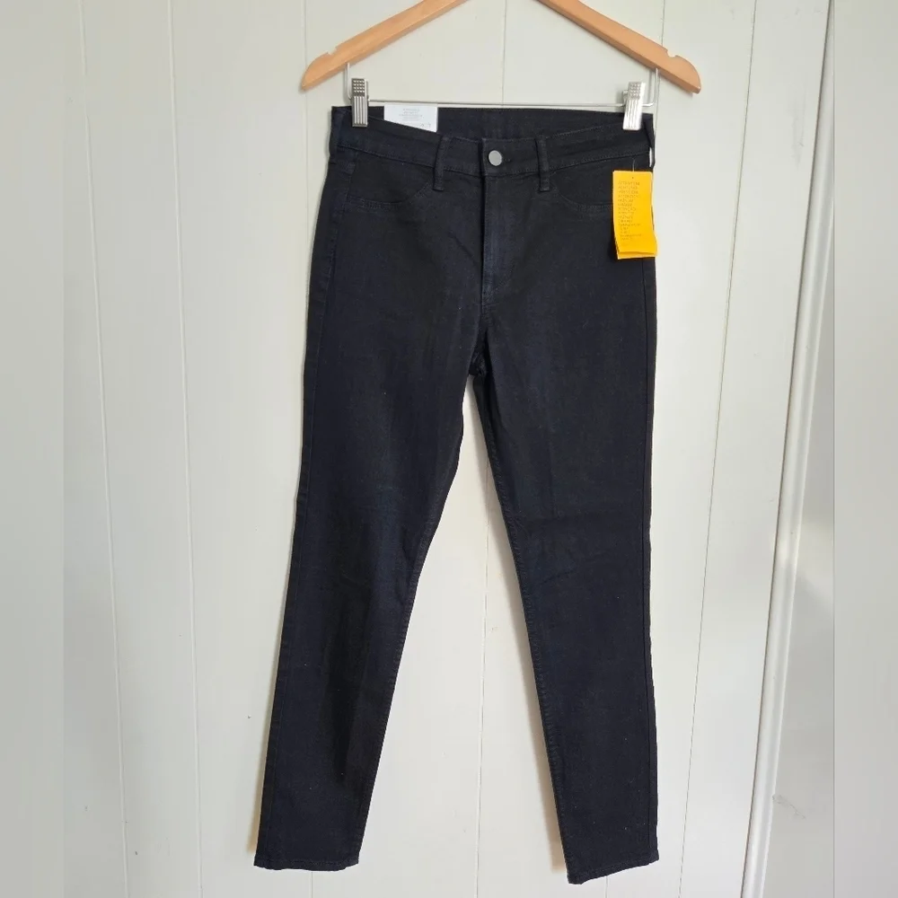 NWT H&M Black Skinny Ankle Jeans -Size 27
